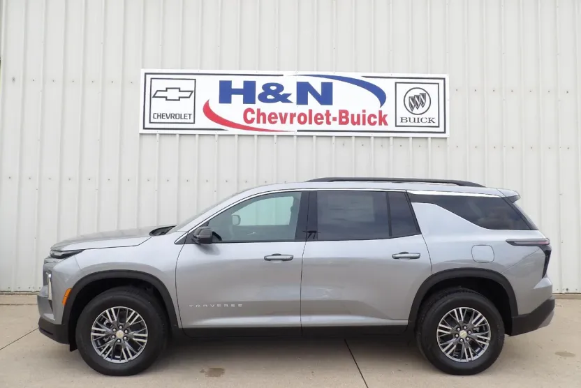 2026 Chevrolet Traverse photo 1