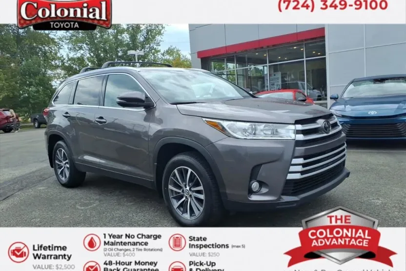 2019 Toyota Highlander XLE photo 1