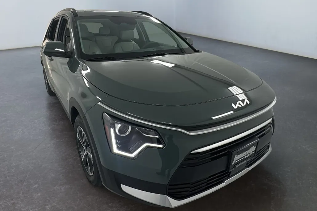 2025 Kia Niro EX photo 1