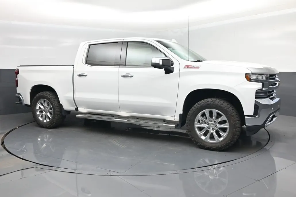 2021 Chevrolet Silverado 1500 LTZ photo 1