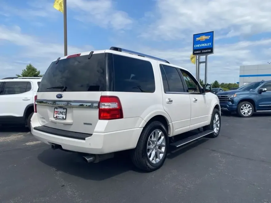 2017 Ford Expedition Limited photo 1