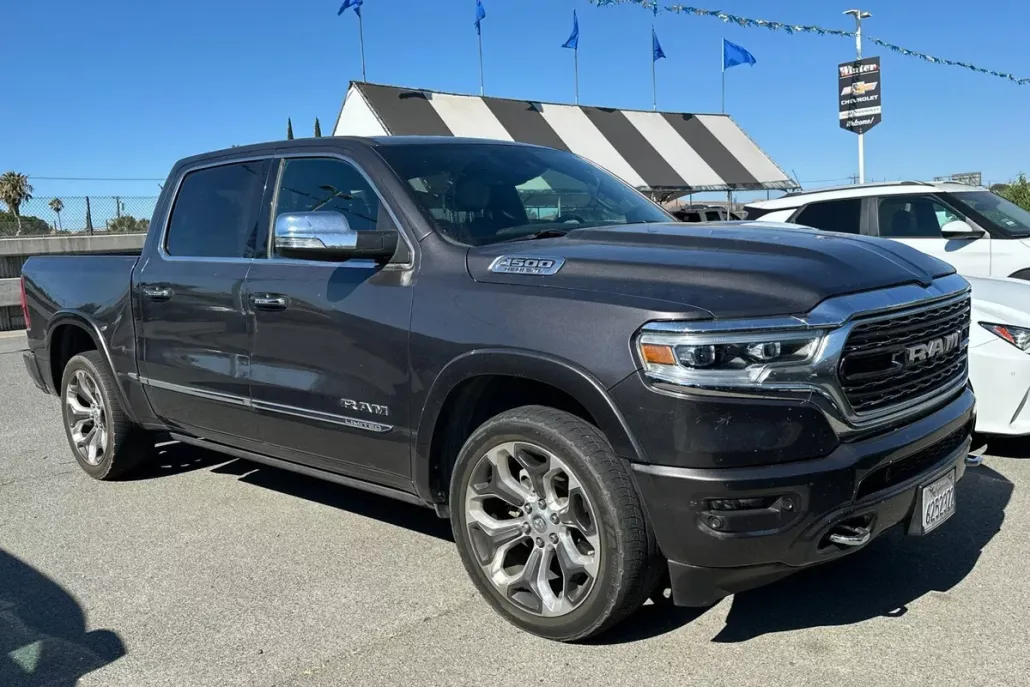 2020 Ram 1500 Limited photo 1