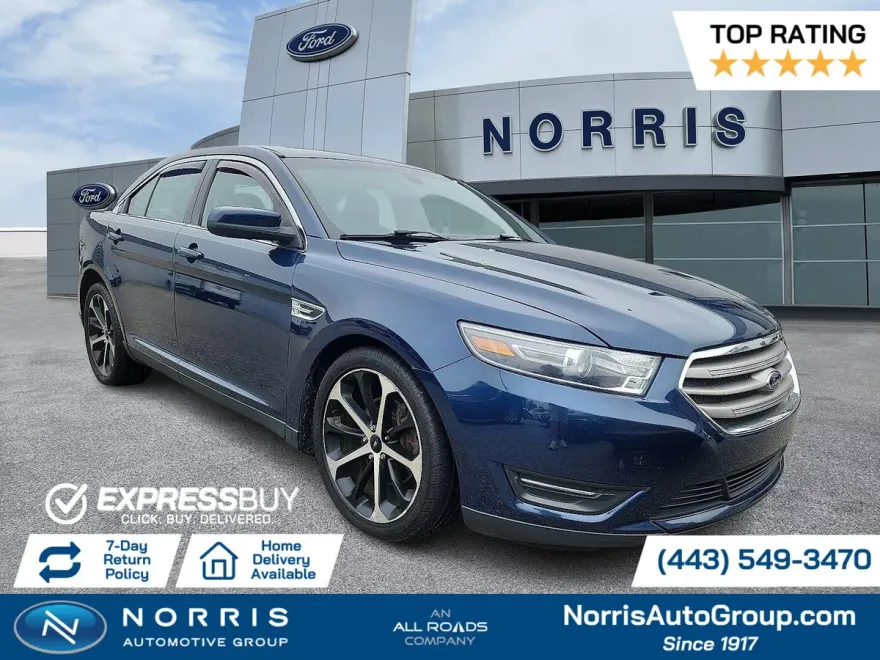 2016 Ford Taurus SEL photo 1