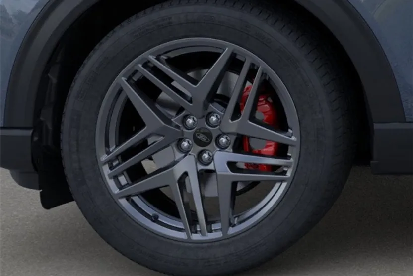 2025 Ford Explorer ST photo 1