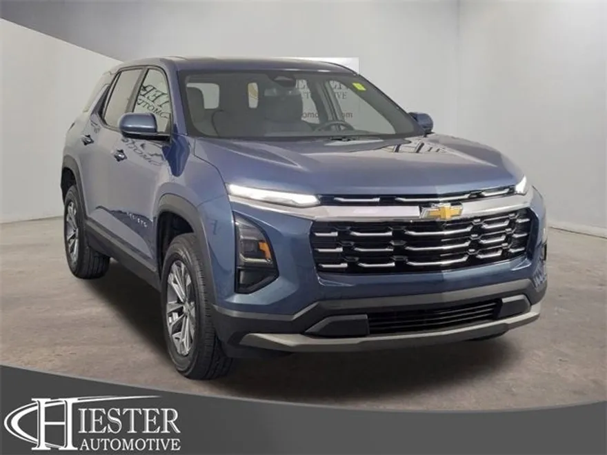 2025 Chevrolet Equinox LT photo 1