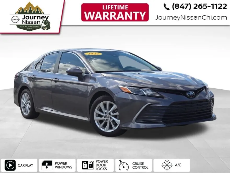 2022 Toyota Camry LE photo 1