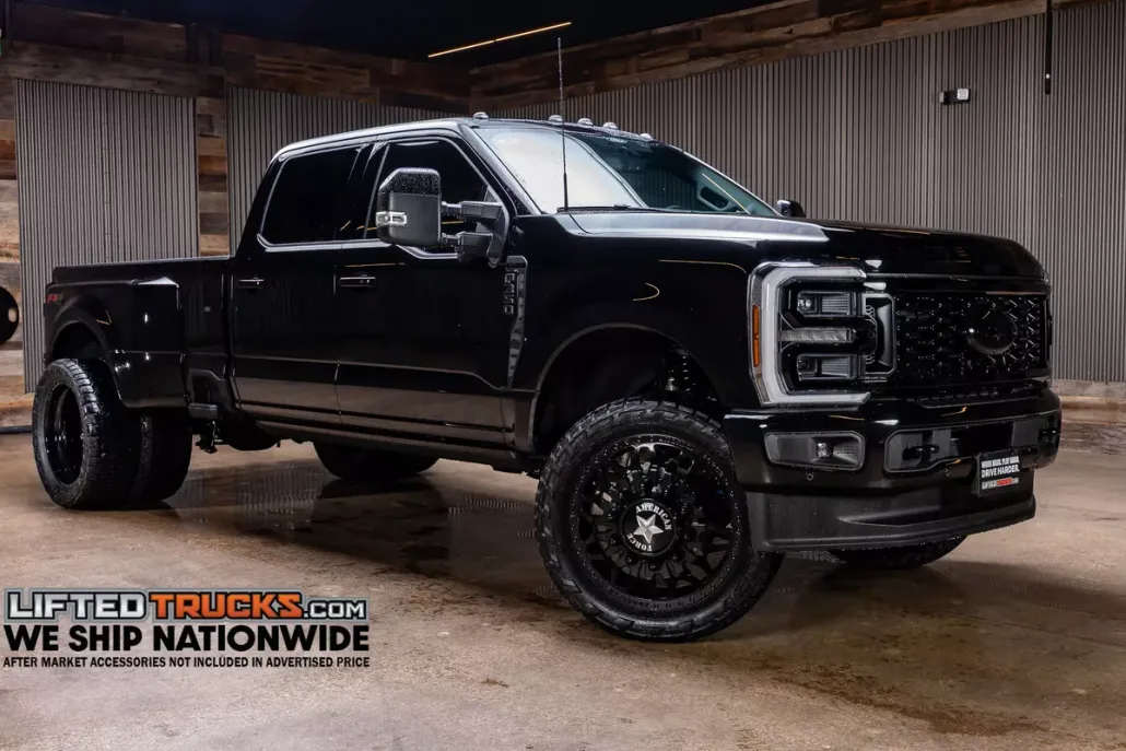 2025 Ford F-350 photo 1
