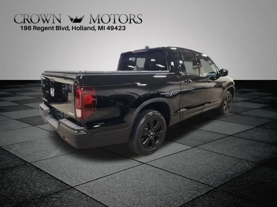 2018 Honda Ridgeline Black Edition photo 1