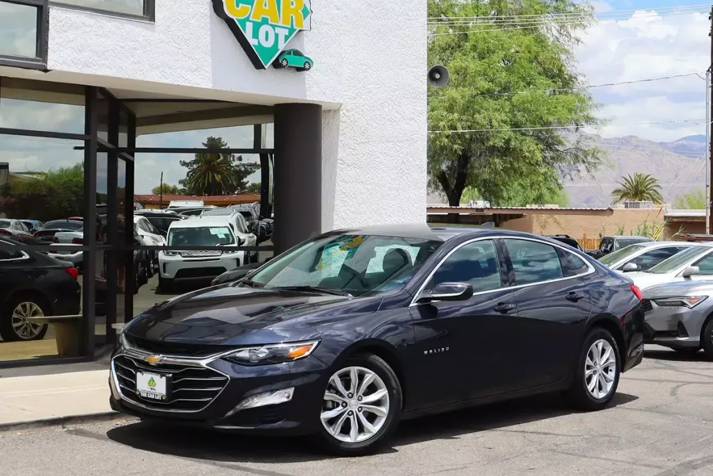 2023 Chevrolet Malibu 1LT photo 1