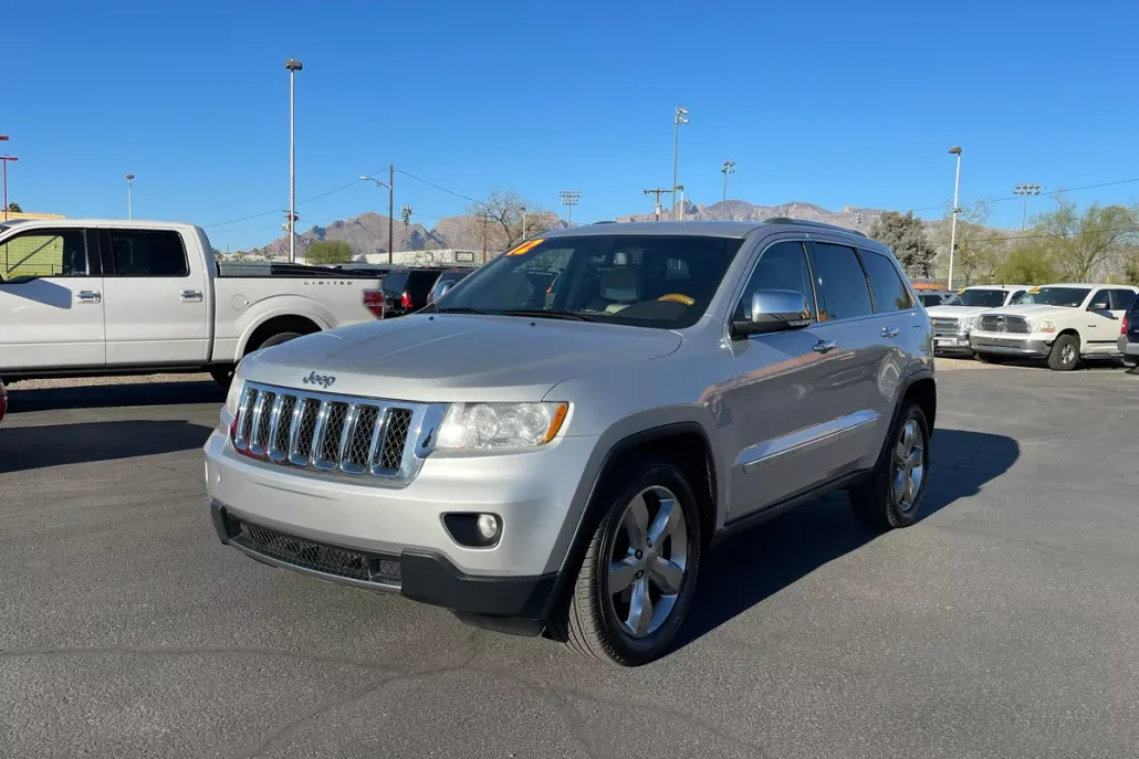 2012 Jeep Grand Cherokee Overland photo 1
