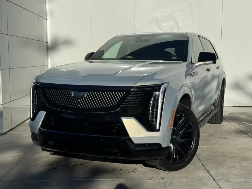 2025 Cadillac Escalade IQ Sport photo 1
