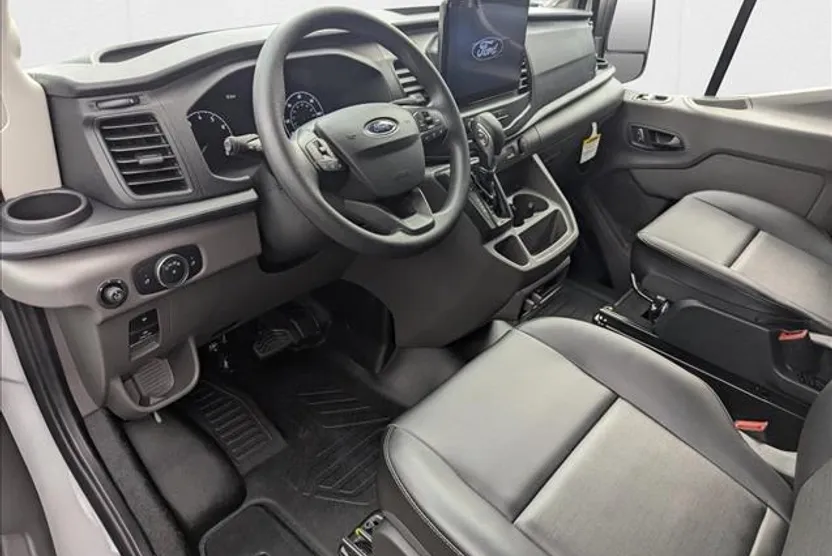 2025 Ford Transit photo 1