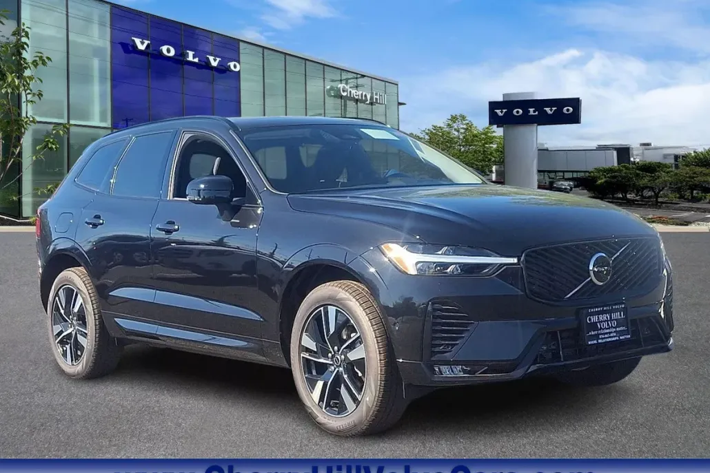 2026 Volvo XC60 B5 Plus photo 1