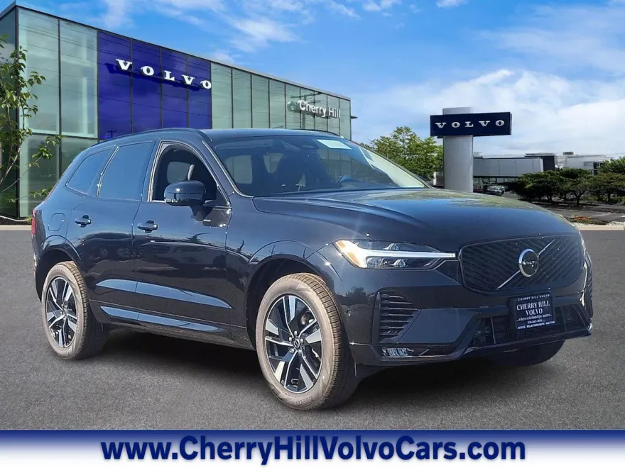 2026 Volvo XC60 B5 Plus photo 1
