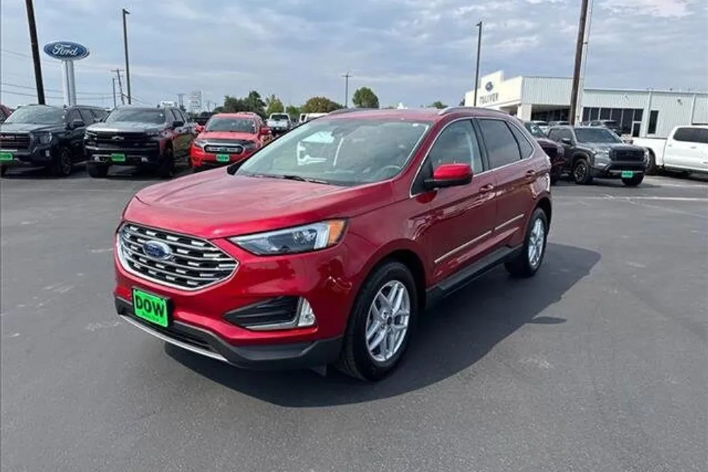 2022 Ford Edge SEL photo 1