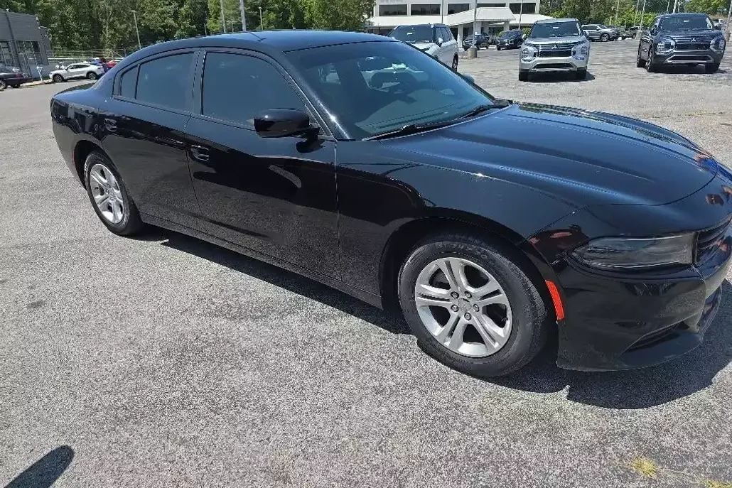 2021 Dodge Charger SXT photo 1