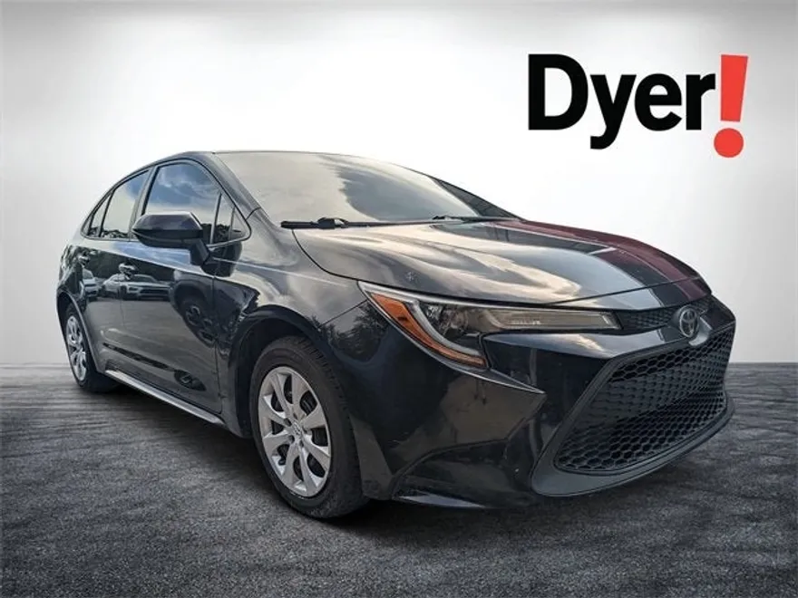2021 Toyota Corolla LE photo 1
