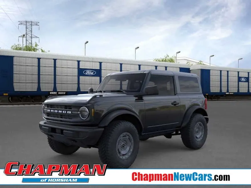 2025 Ford Bronco Base photo 1