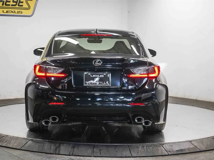 2016 Lexus RC F photo 3