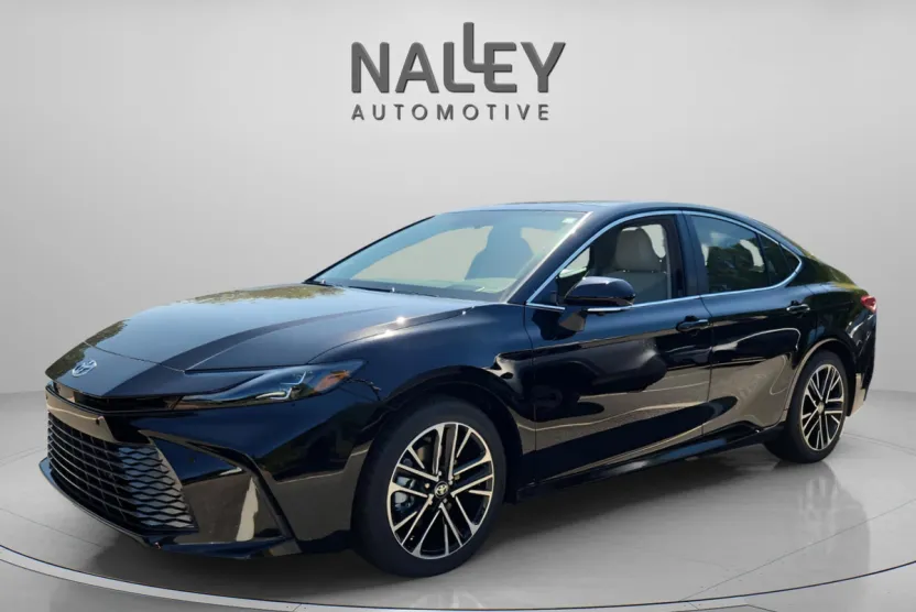 2025 Toyota Camry XLE photo 1