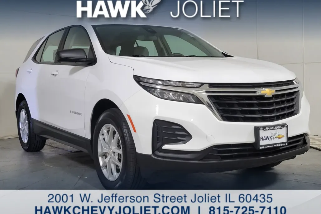 2023 Chevrolet Equinox LS photo 1