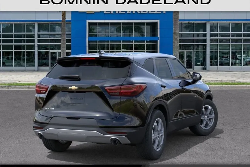2025 Chevrolet Blazer 2LT photo 1