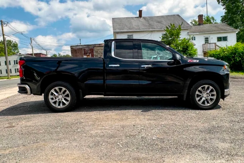 2019 Chevrolet Silverado 1500 LTZ photo 1