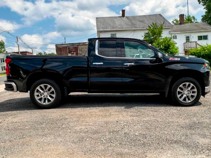 2019 Chevrolet Silverado 1500 LTZ photo 1