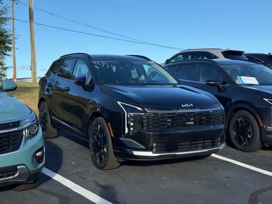 2026 Kia Sportage Hybrid photo 1