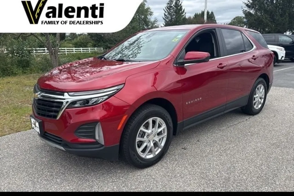 2022 Chevrolet Equinox LT photo 1
