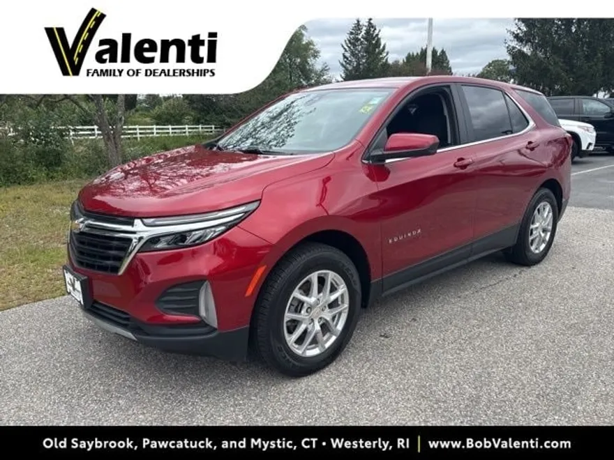 2022 Chevrolet Equinox LT photo 1
