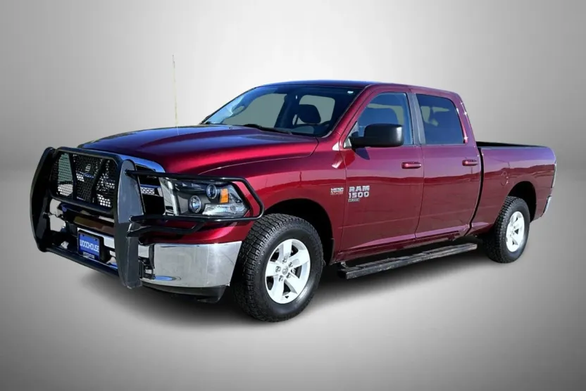 2019 Ram 1500 Classic SLT photo 1