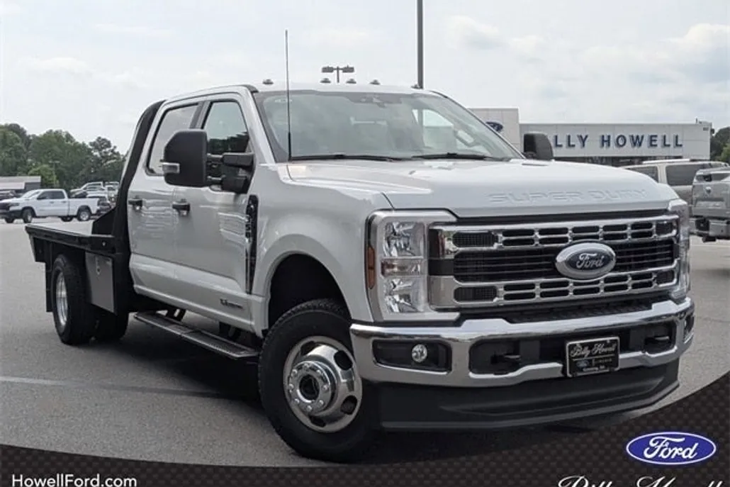 2025 Ford F-350 photo 1