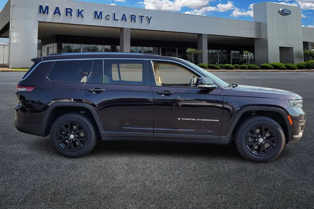 2022 Jeep Grand Cherokee Limited photo 1
