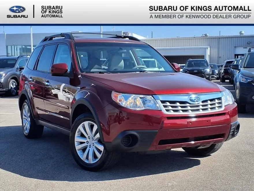 2012 Subaru Forester 2.5X Premium photo 1