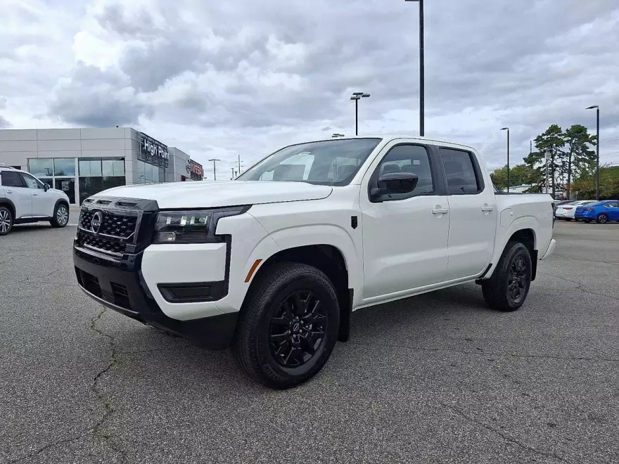2026 Nissan Frontier Crew Cab SV photo 1