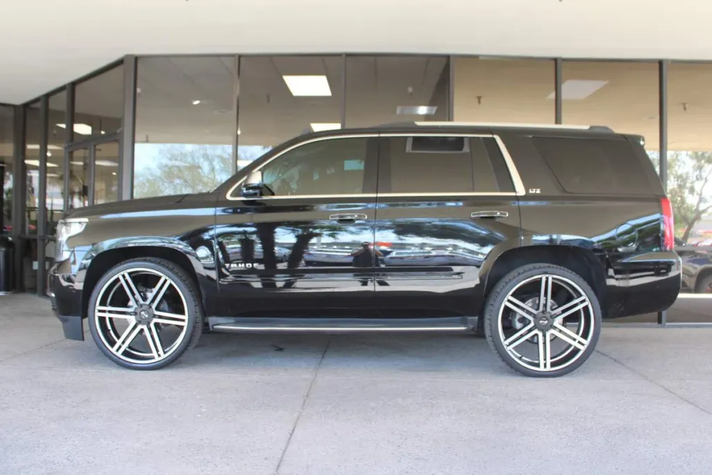 2015 Chevrolet Tahoe LTZ photo 1