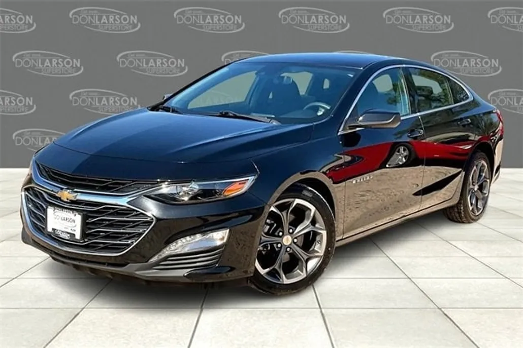 2024 Chevrolet Malibu 1LT photo 1
