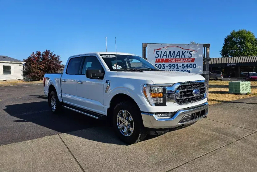 2023 Ford F-150 XLT photo 1