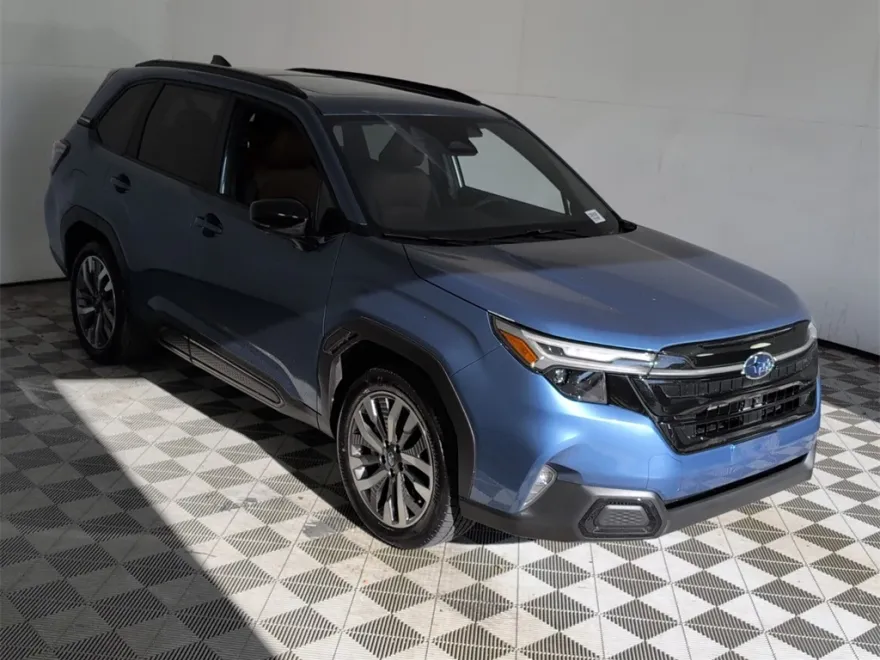 2025 Subaru Forester Touring photo 1