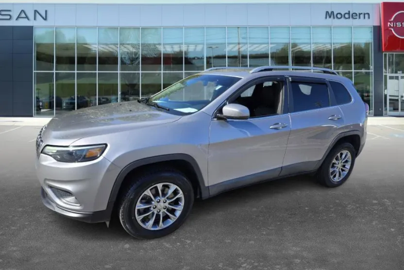2019 Jeep Cherokee Latitude photo 1