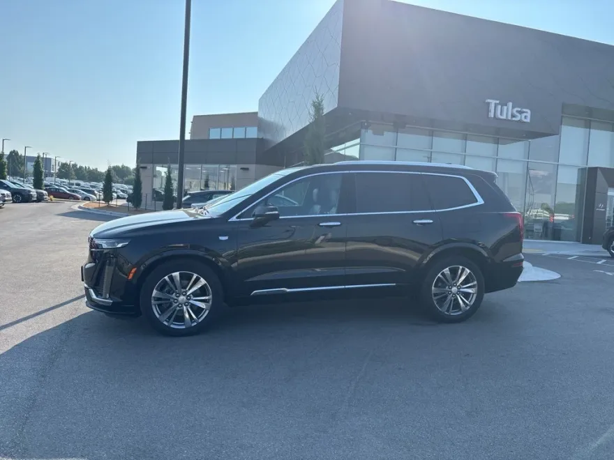 2021 Cadillac XT6 Premium Luxury photo 1