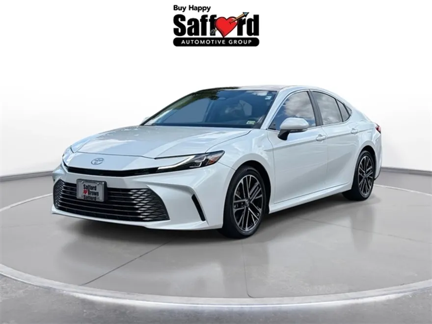 2025 Toyota Camry XLE photo 1