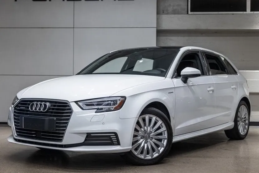 2018 Audi A3 E-tron Premium photo 1