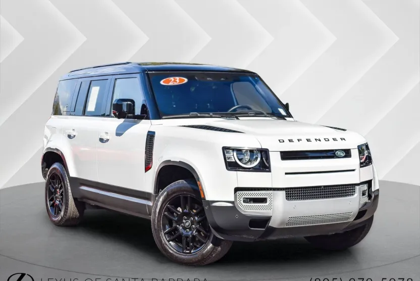 2023 Land Rover Defender S photo 1