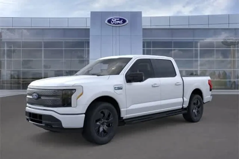 2025 Ford F-150 Lightning XLT photo 1