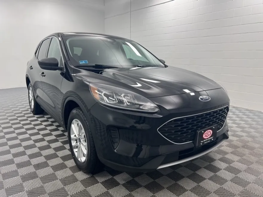 2022 Ford Escape SE photo 1
