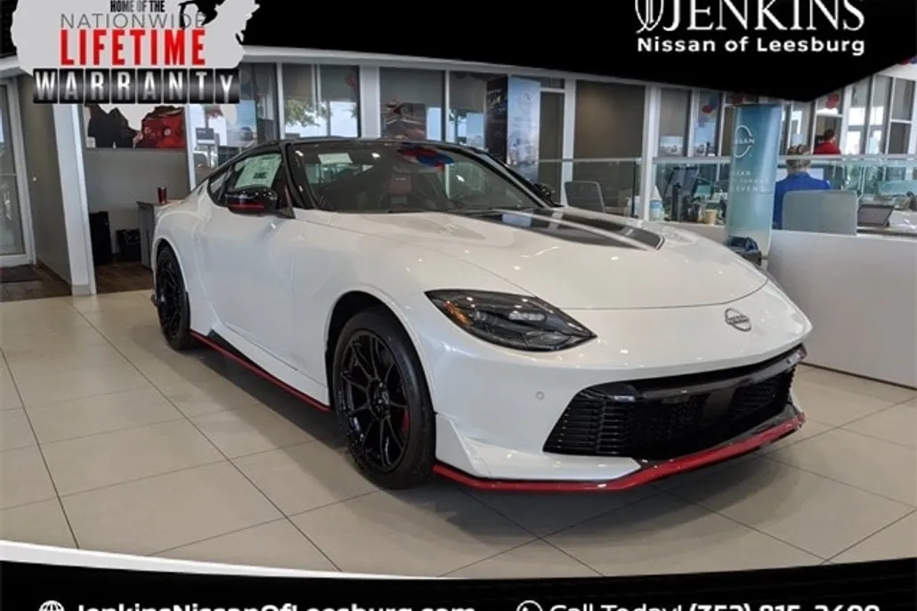 2024 Nissan Z Nismo photo 1