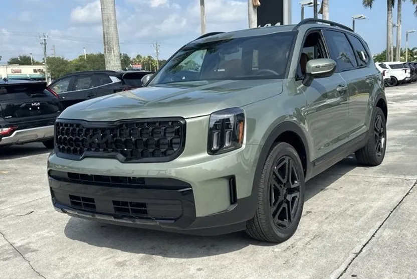2025 Kia Telluride EX X-Line photo 1