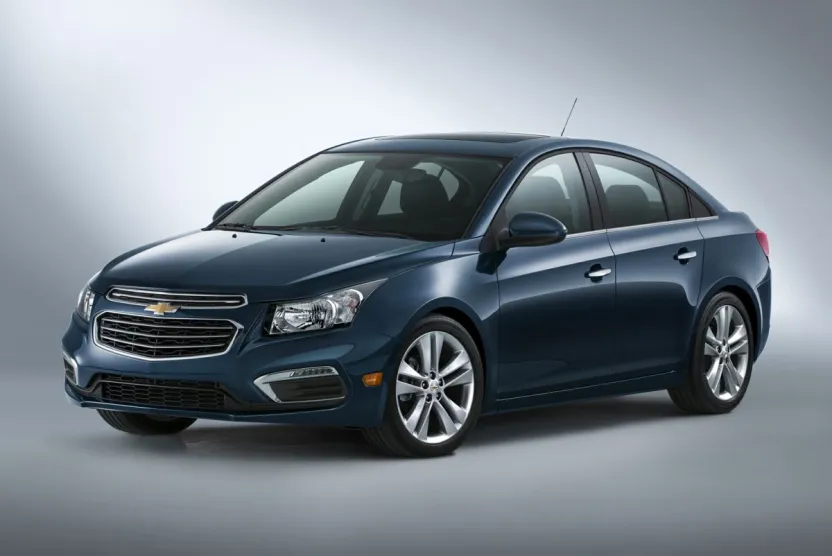 2015 Chevrolet Cruze LS photo 1